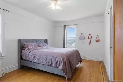 128 Parkway N, Yonkers, NY 10704 - Photo 17