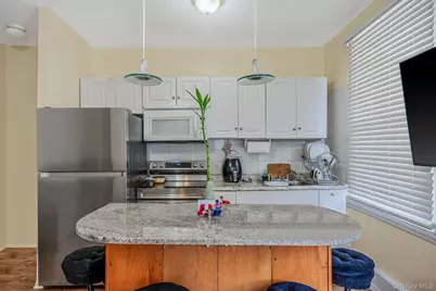 185 Woodworth Avenue, Yonkers, NY 10701 - Photo 13