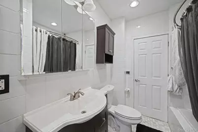 185 Woodworth Avenue, Yonkers, NY 10701 - Photo 19