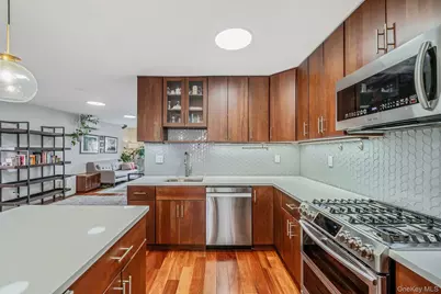 682 Lexington Avenue, Brooklyn, NY 11221 - Photo 5