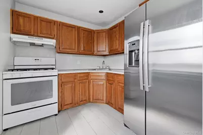144-10 256th Street #2nd Fl, Rosedale, NY 11422 - Photo 7