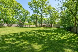 34 Giant Oak Rd, Ridge, NY 11961 - Photo 9