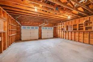 34 Giant Oak Rd, Ridge, NY 11961 - Photo 45