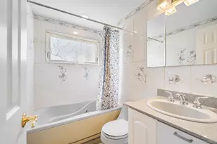 116 Red Maple Dr N, Levittown, NY 11756 - Photo 11