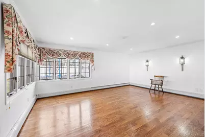 116 Red Maple Drive N, Levittown, NY 11756 - Photo 9