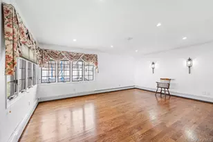 116 Red Maple Dr N, Levittown, NY 11756 - Photo 9