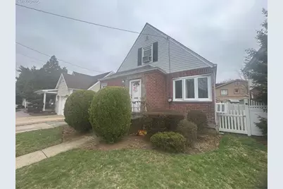 1514 Highland Avenue, New Hyde Park, NY 11040 - Photo 5