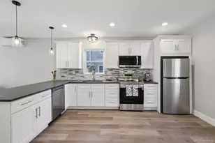 27 Windermere Ave, Greenwood Lake, NY 10925 - Photo 9