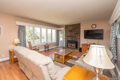 12 Crest Road, Danbury, CT 06811 - Photo 11