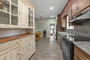 1118 W Broadway, Hewlett, NY 11557 - Photo 7