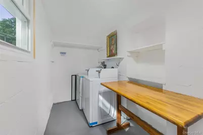 433 Palmer Road #Second Fl, Yonkers, NY 10701 - Photo 19