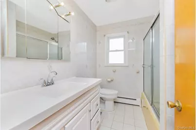 433 Palmer Road #Second Fl, Yonkers, NY 10701 - Photo 13