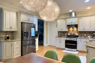 24 Wilafra Pl, Northport, NY 11768 - Photo 13