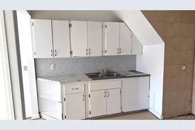 150-81 116th Drive, Jamaica, NY 11434 - Photo 7