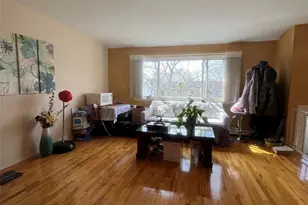 64 Todd Ct, Huntington Station, NY 11746 - Photo 7