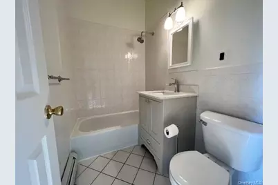 1305 Balcom Avenue, Bronx, NY 10461 - Photo 17