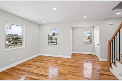 19 Rugby Road, Merrick, NY 11566 - Photo 3