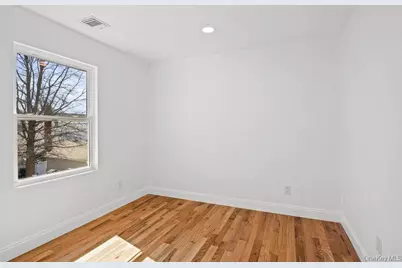 19 Rugby Road, Merrick, NY 11566 - Photo 33