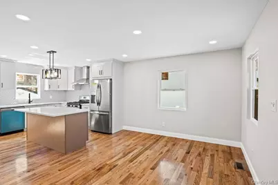 19 Rugby Road, Merrick, NY 11566 - Photo 13