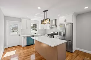 19 Rugby Rd, Merrick, NY 11566 - Photo 15