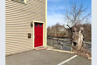 102 Ward Street #apt 1, Montgomery, NY 12549 - Photo 3