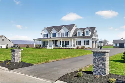 124 Mulford Drive, Wallkill, NY 12589 - Photo 3