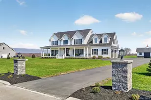 124 Mulford Dr, Wallkill, NY 12589 - Photo 3