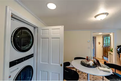 23 Pinetree Lane, Old Westbury, NY 11568 - Photo 11