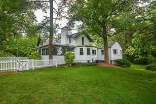 23 Pinetree Ln, Old Westbury, NY 11568 - Photo 3