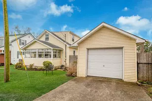 1 William St, East Northport, NY 11731 - Photo 3