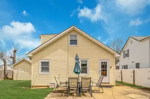 1 William St, East Northport, NY 11731 - Photo 5