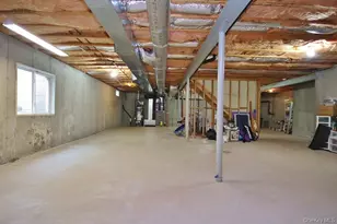 216 Roosevelt Dr, Fishkill, NY 12524 - Photo 39