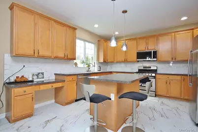 216 Roosevelt Drive, Fishkill, NY 12524 - Photo 11