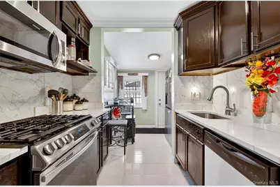 128-17 147th Street, Jamaica, NY 11436 - Photo 9