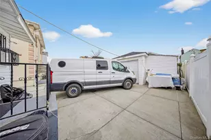 128-17 147th St, Jamaica, NY 11436 - Photo 23