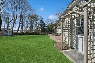 250 Oak Road, New Suffolk, NY 11956 - Photo 17