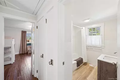 250 Oak Road, New Suffolk, NY 11956 - Photo 7