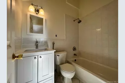 1307 Balcom Avenue, Bronx, NY 10461 - Photo 17