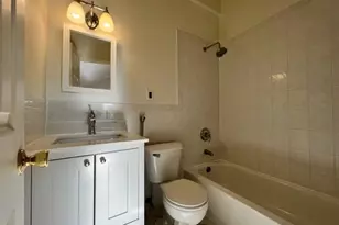 1307 Balcom Ave, Bronx, NY 10461 - Photo 17