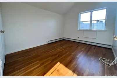 1307 Balcom Avenue, Bronx, NY 10461 - Photo 13