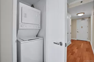 10 City Pl, White Plains, NY 10601 - Photo 13