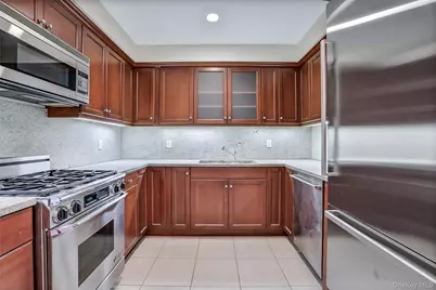 10 City Place #28F, White Plains, NY 10601 - Photo 9