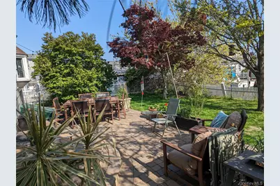 10 Hayes Road, Amityville, NY 11701 - Photo 3