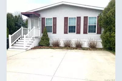 1661 Old Country Road #348, Riverhead, NY 11901 - Photo 1