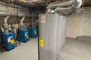 37 Spruce St, Great Neck, NY 11021 - Photo 17