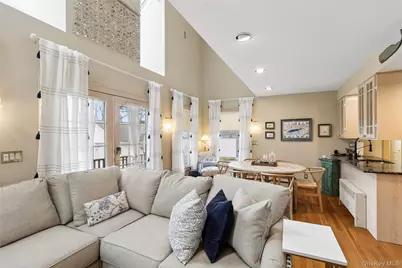 1050 Pine Avenue, Southold, NY 11971 - Photo 11