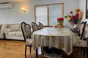 85-60 261st St, Floral Park, NY 11001 - Photo 5