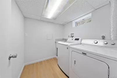 653 Meadow Road, Smithtown, NY 11787 - Photo 29