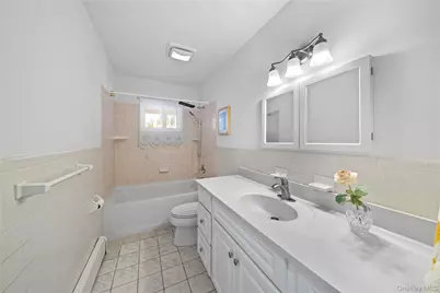 653 Meadow Road, Smithtown, NY 11787 - Photo 15