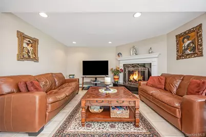 130 West Drive, Massapequa, NY 11758 - Photo 17